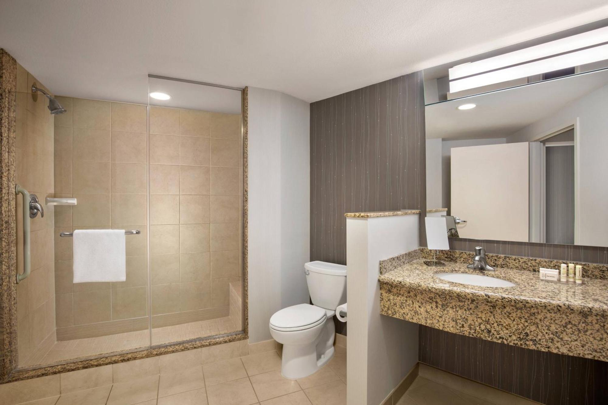 Courtyard By Marriott Dallas At Event Center