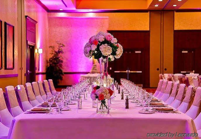 Hotel Courtyard By Marriott Dallas At Event Center 3*