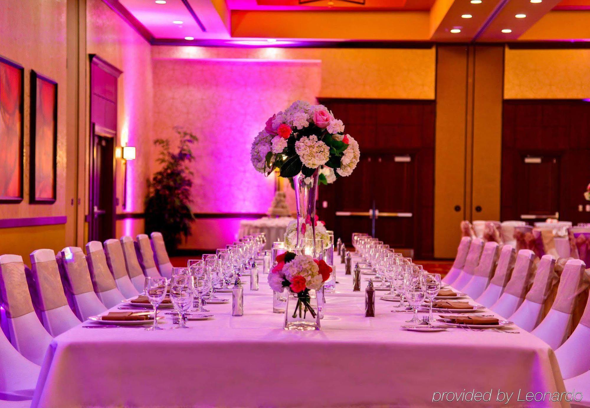 Hotel Courtyard By Marriott Dallas At Event Center 3*