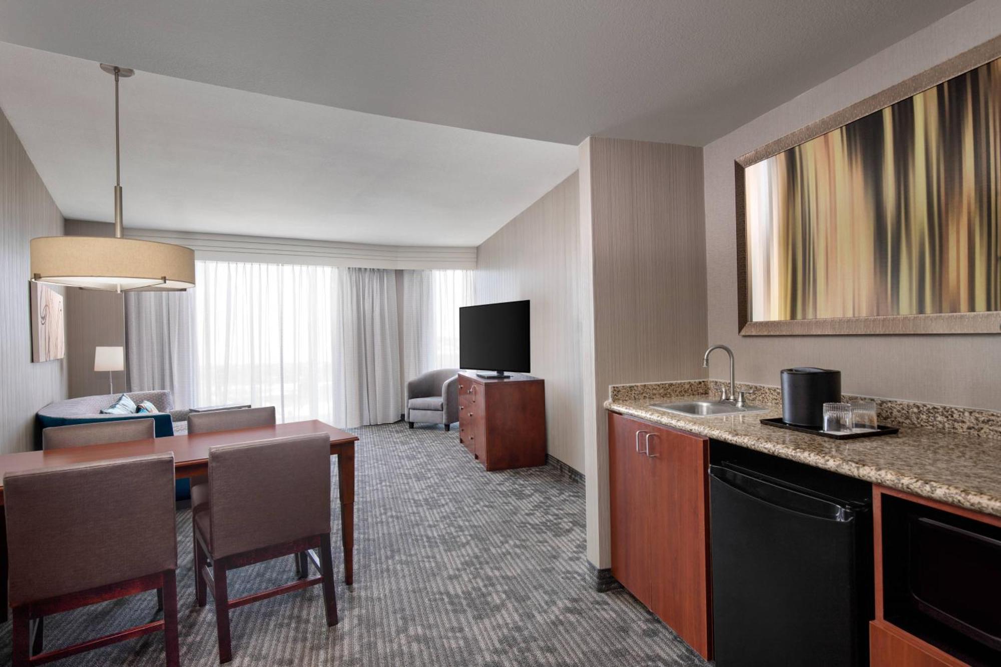 Courtyard By Marriott Dallas At Event Center 3* Allen